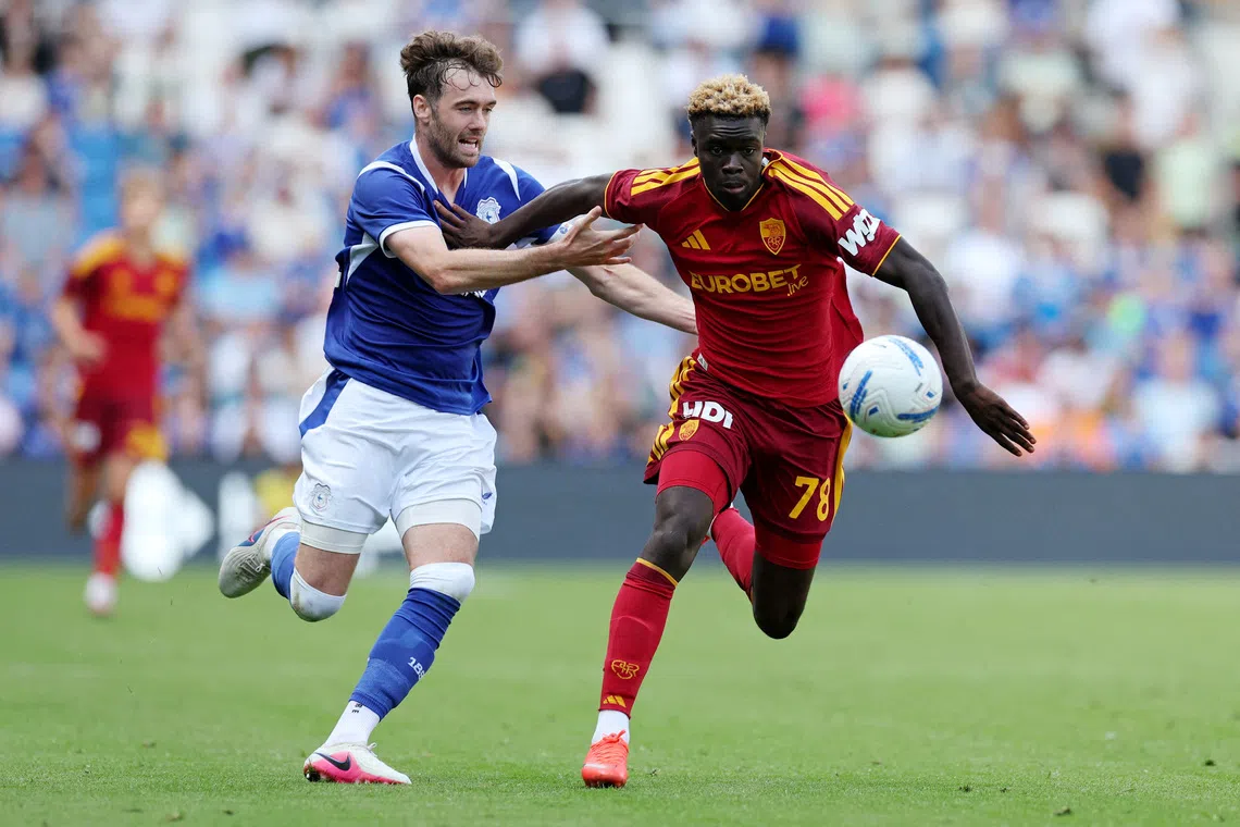 Hull City condemns racist abuse targeting new signing Vaz