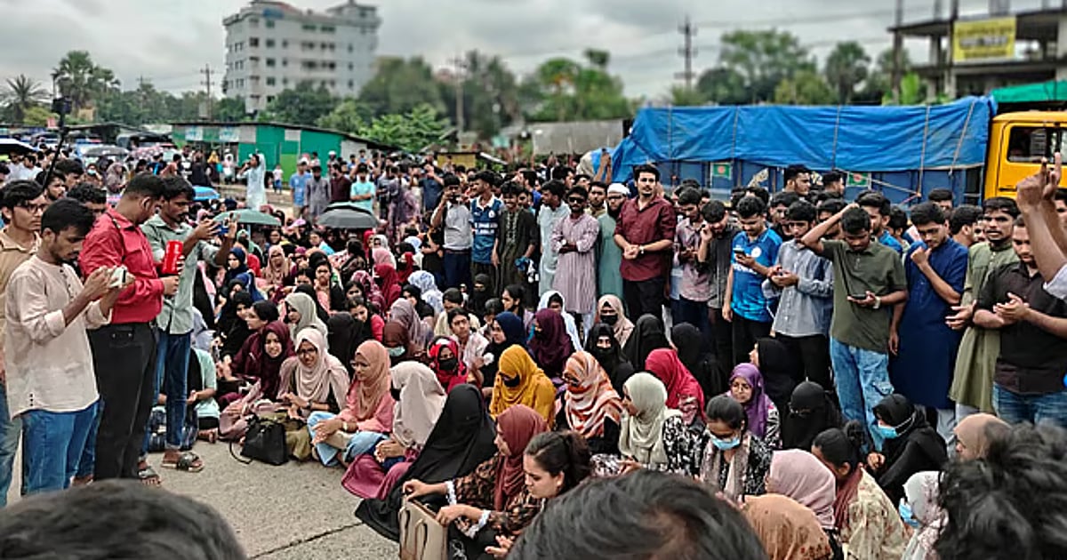 অপ্রতিম হত্যার প্রতিবাদে ঢাকা-চট্টগ্রাম মহাসড়ক দেড় ঘণ্টা অবরুদ্ধ
