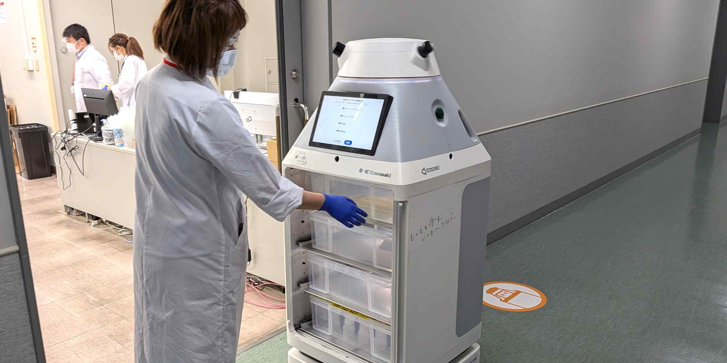 Kawasaki Heavy's hospital robots deliver significant time savings in Japan