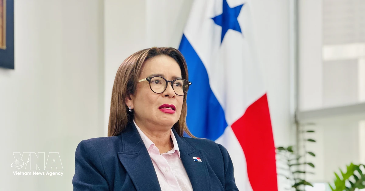 Panama's president to make historic first official visit to Vietnam