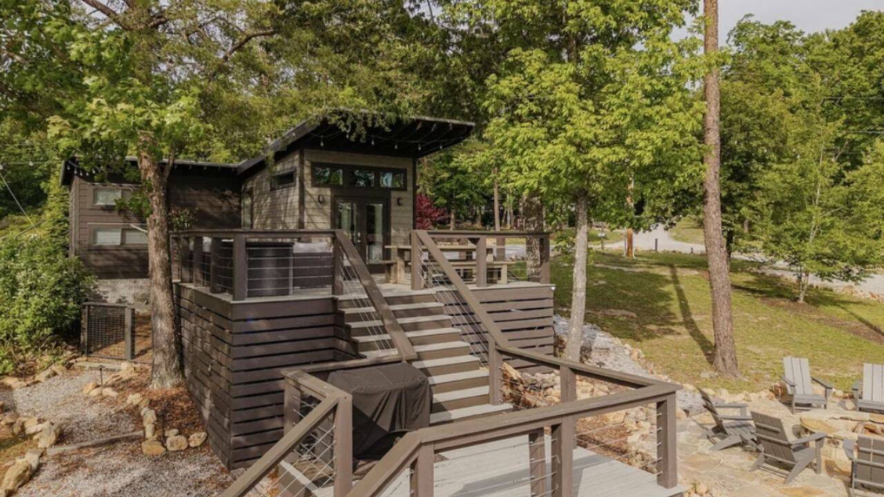 Tennessee homeowners sue developer over control of community HOAs