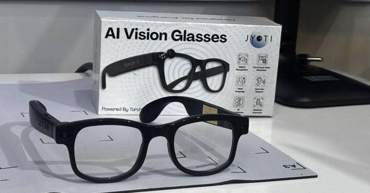 Indian tech firms unveil AI wearables tailored for local market needs
