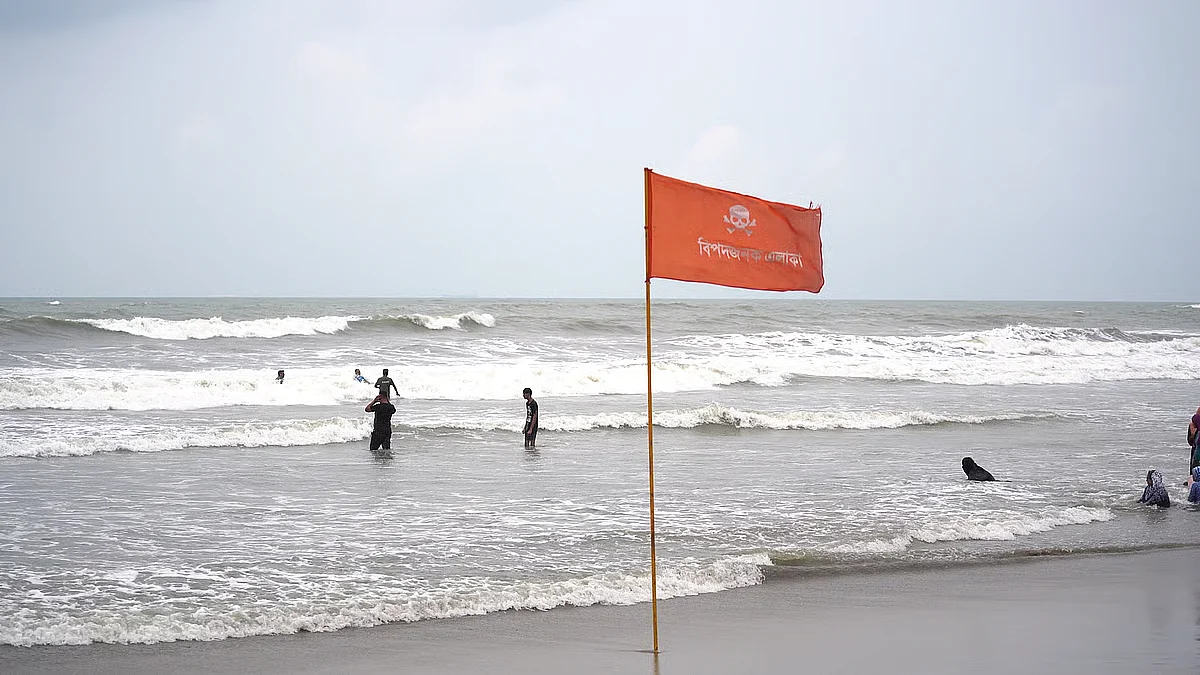 ঘূর্ণিঝড় অর্ণব তীব্র হয়েছে, ঢাকায় বৃষ্টির সম্ভাবনা