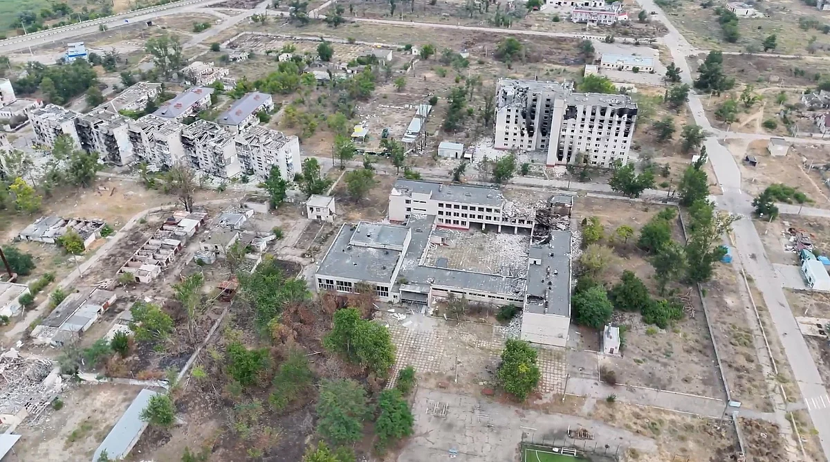 Russia and Ukraine agree to ceasefire in Oleshky, plan peace talks