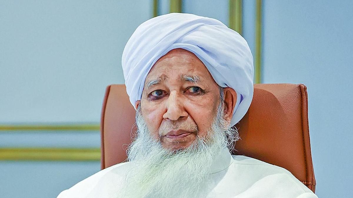 महिलाओं की सार्वजनिक भूमिका पर निर्देश को लेकर विवाद, समस्ता की बहस