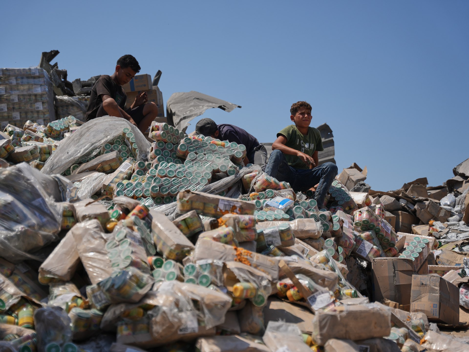 Israeli airstrikes kill five in Gaza including family of three