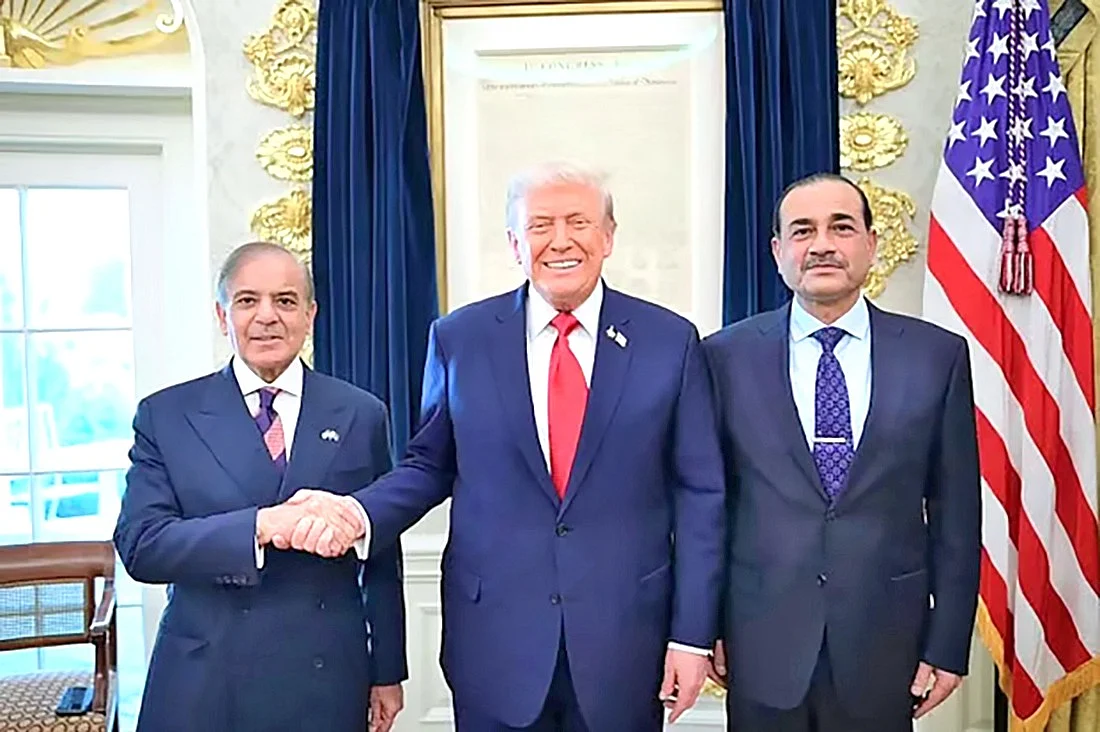 পাকিস্তানকে ধন্যবাদ জানাচ্ছেন ট্রাম্প, দ্বিপক্ষীয় সম্পর্ক উন্নয়নের ইঙ্গিত