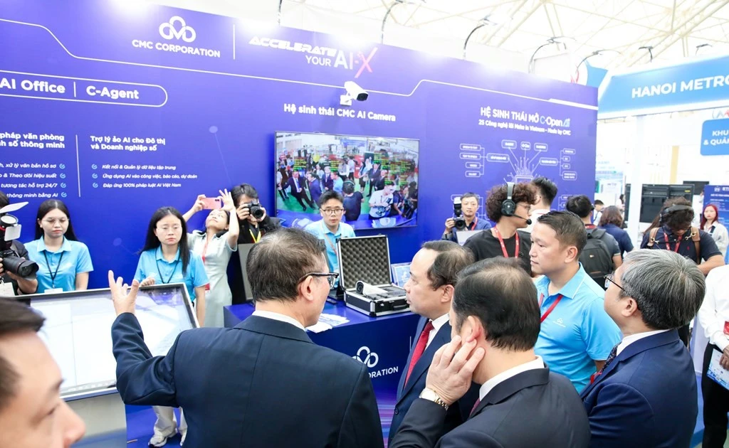 CMC Rolls Out Homegrown AI Solutions for Vietnam's Public and Private Sectors