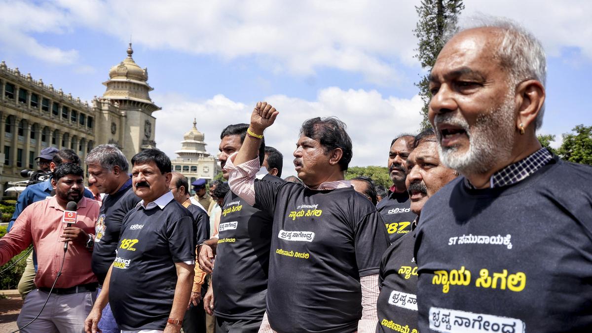 Parties clash over Karnataka minister's resignation in embezzlement case