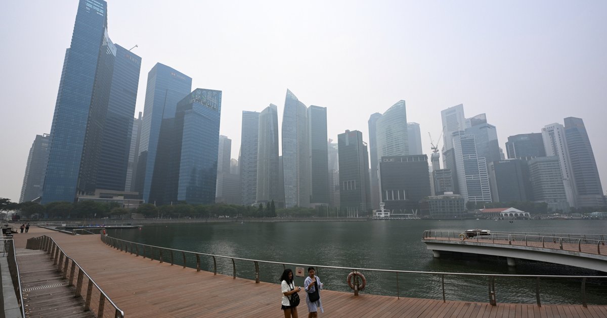 Singapore's wealthy favour cash holdings over investments: Citi