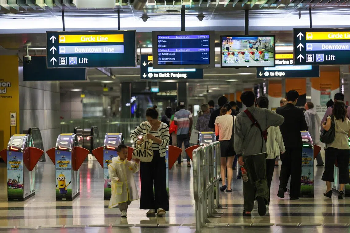 Singapore public transport adopts Apple Pay Express contactless payments