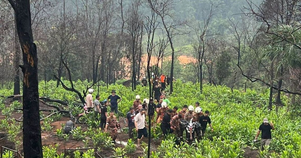 Man dies in soil collapse while excavating in Johor
