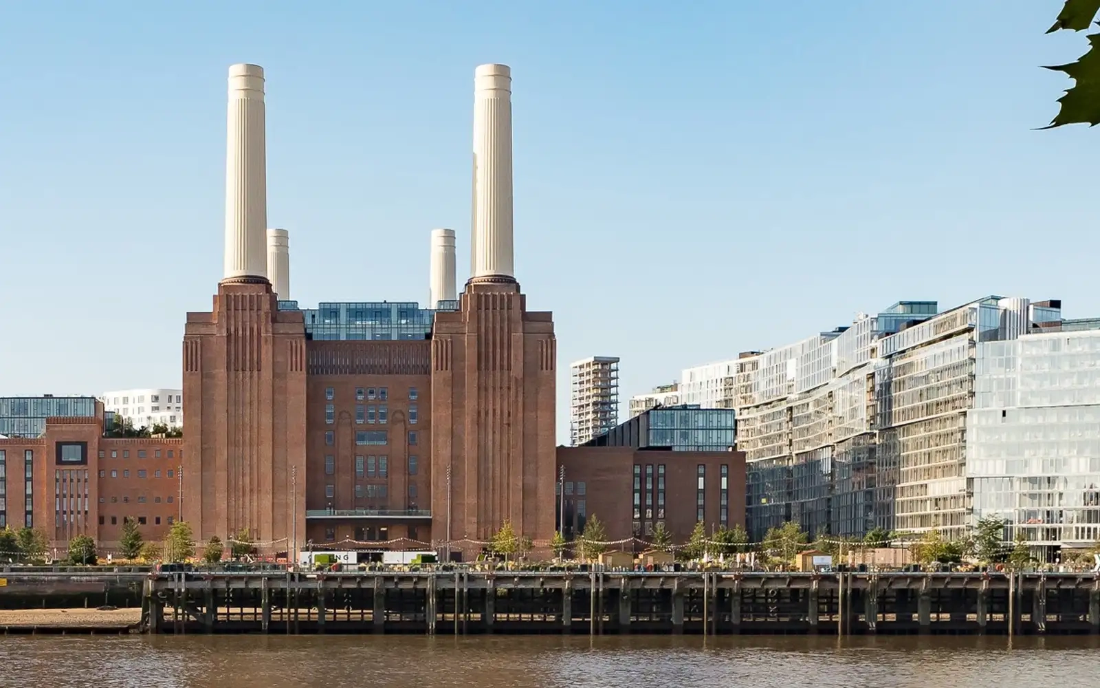 Anwar Ingatkan Berhati-hati dalam Pelaburan GLK Selepas Kerugian Battersea