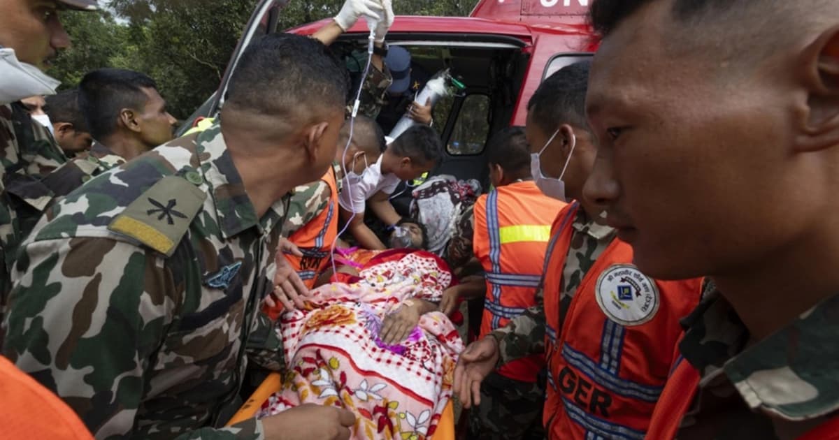 Operasi penyelamatan banjir Nepal diteruskan, ribuan masih hilang