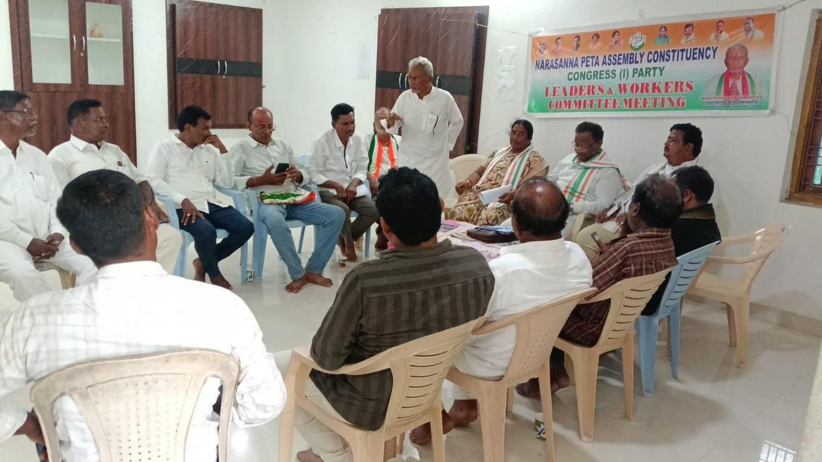 Congress holds strategy review in Srikakulam ahead of local polls