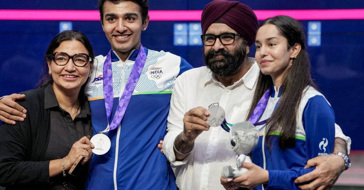 एशियाड 2026: अनाहत और अभय को रजत पदक, मलेशियाई खिलाड़ियों के आगे हारे
