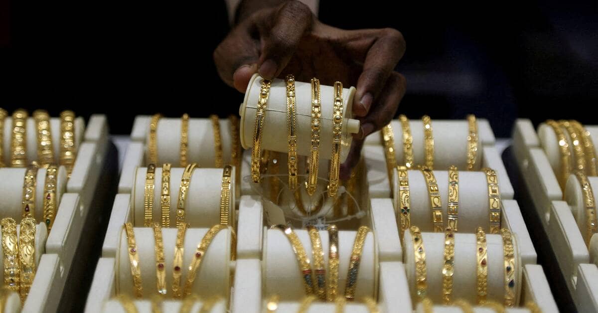 India's gold imports tumble amid demand questions and informal trade surge