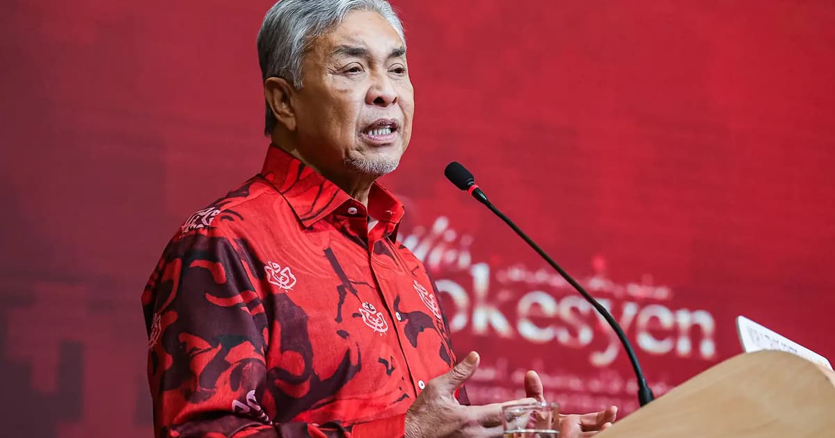 Zahid Minta Penjelasan MB Negeri Sembilan Mengenai Proklamasi Pemindahan Raja