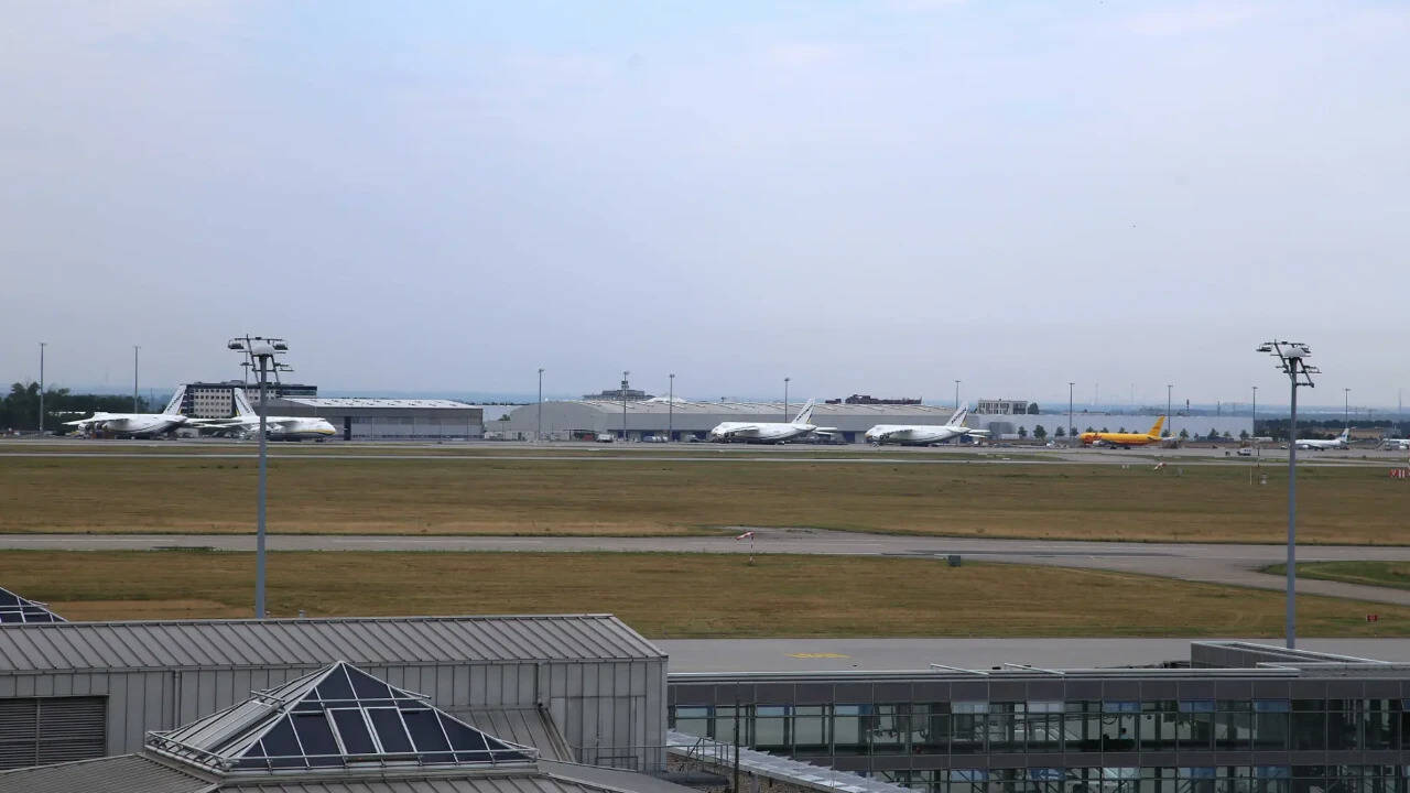 Nuremberg Airport suspends flights after suspected aviation emergency