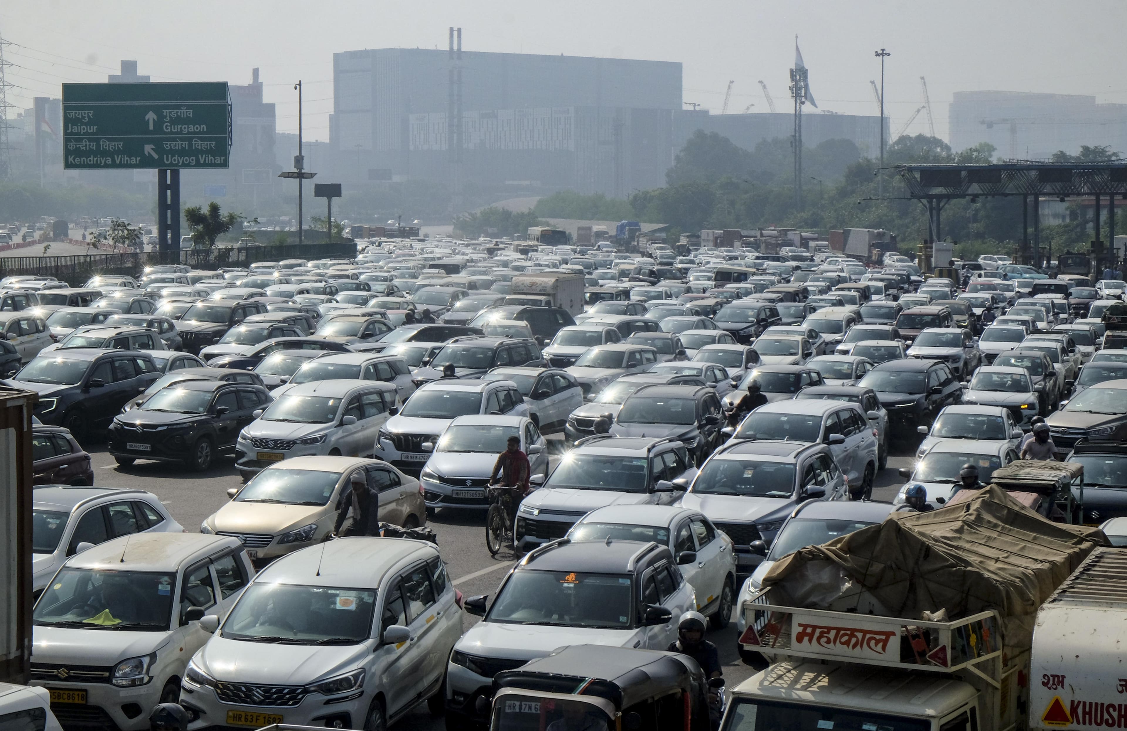 Delhi imposes traffic curbs for INDIA bloc rally at Ramlila Maidan