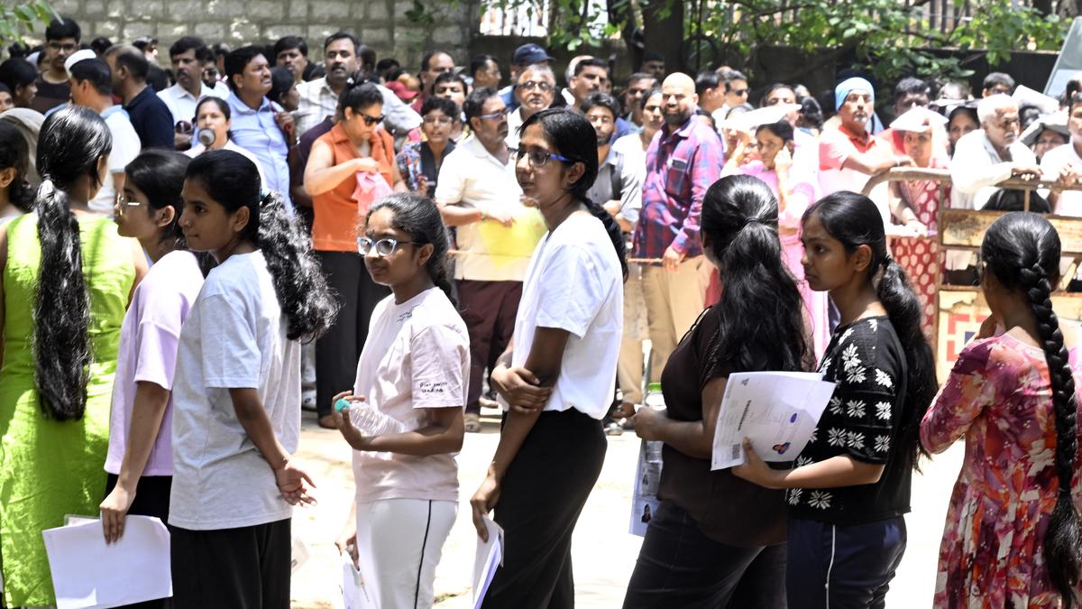 NEET रैंकिंग में 12वीं के अंकों को शामिल करने का सुझाव