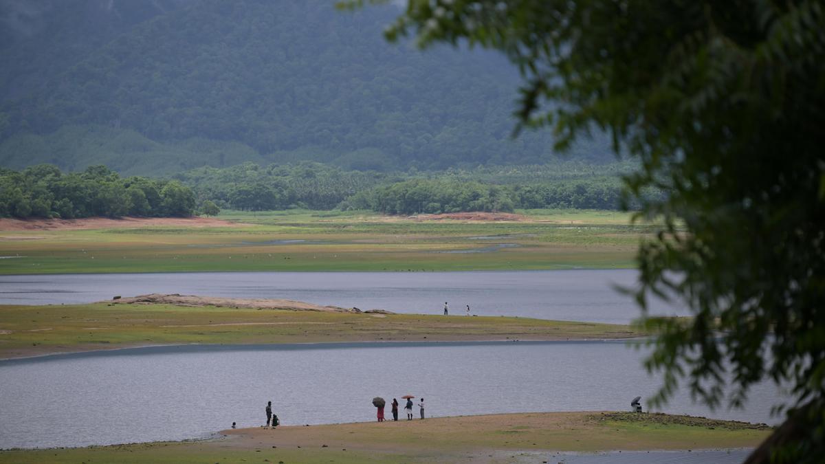 Heavy tourist footfall threatens Kerala's Malampuzha drinking water reservoir