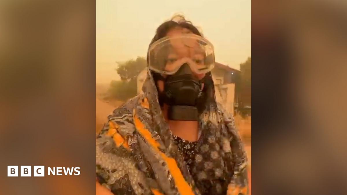 Indonesian City Choked by Orange Haze as Wildfires Rage Nearby