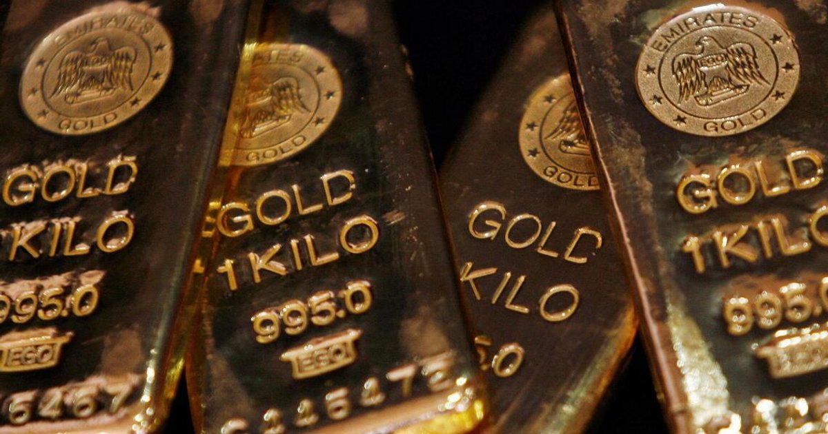 Gold prices fall as US inflation outlook brightens rate rise prospects