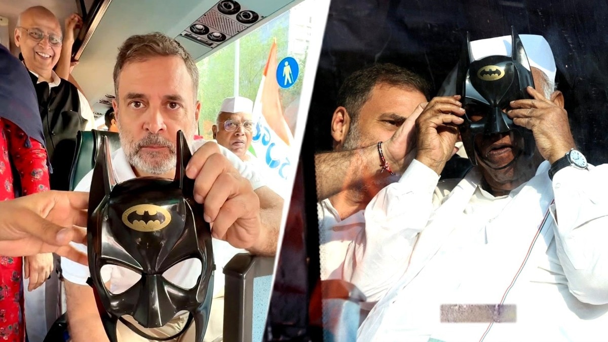 Opposition Alliance Stages 'Chalo Dilli' March with Creative Protest Tactics