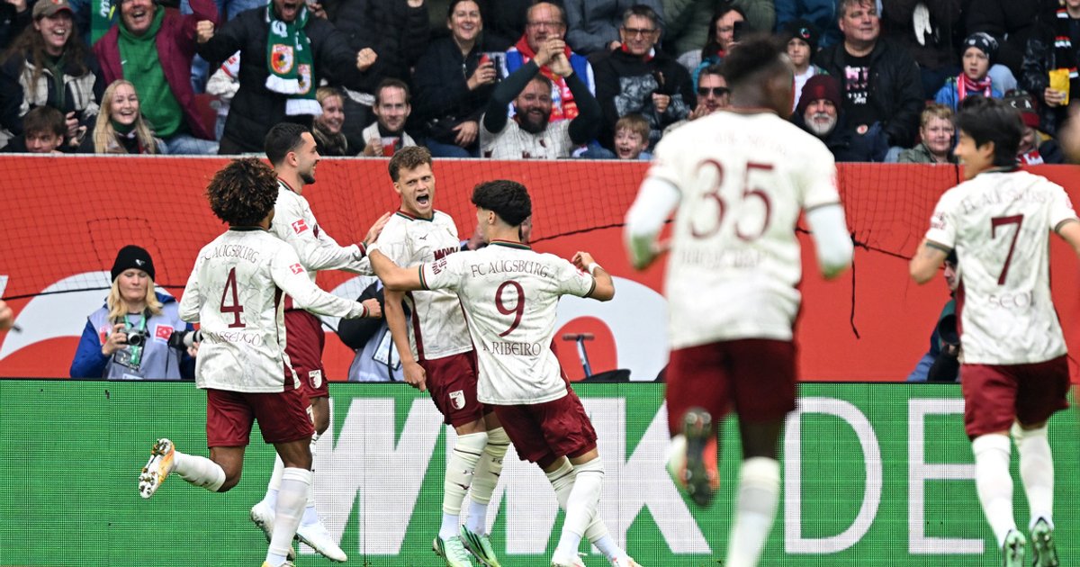 Augsburg sets Bundesliga record with eight-second goal against Bayern