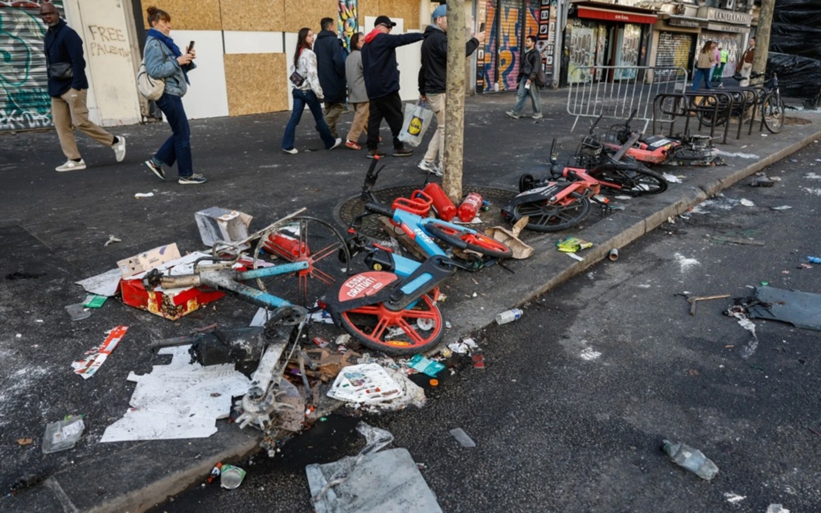 Marseille's Official Store Looted During French Unrest