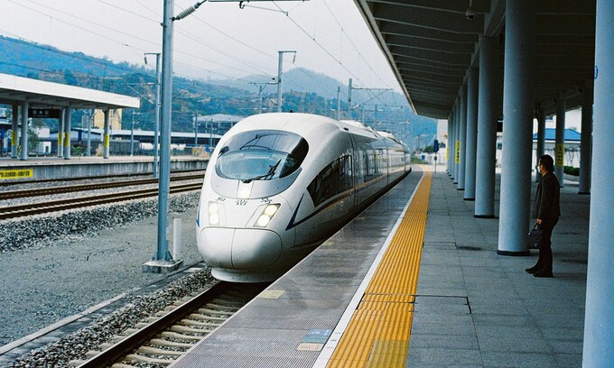 China expands high-speed rail network by over 1,100 km for holiday travel