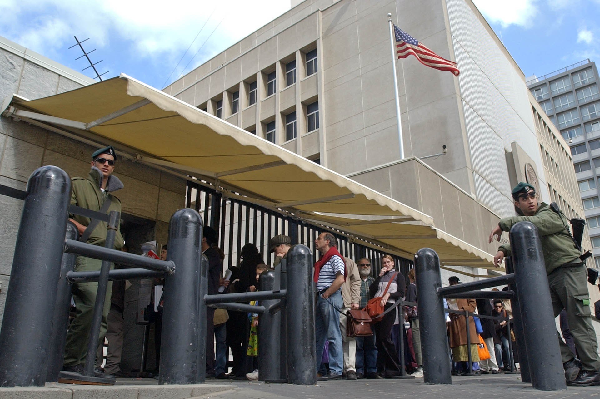 Trump Administration Reports Cancellation of 300,000 US Visas