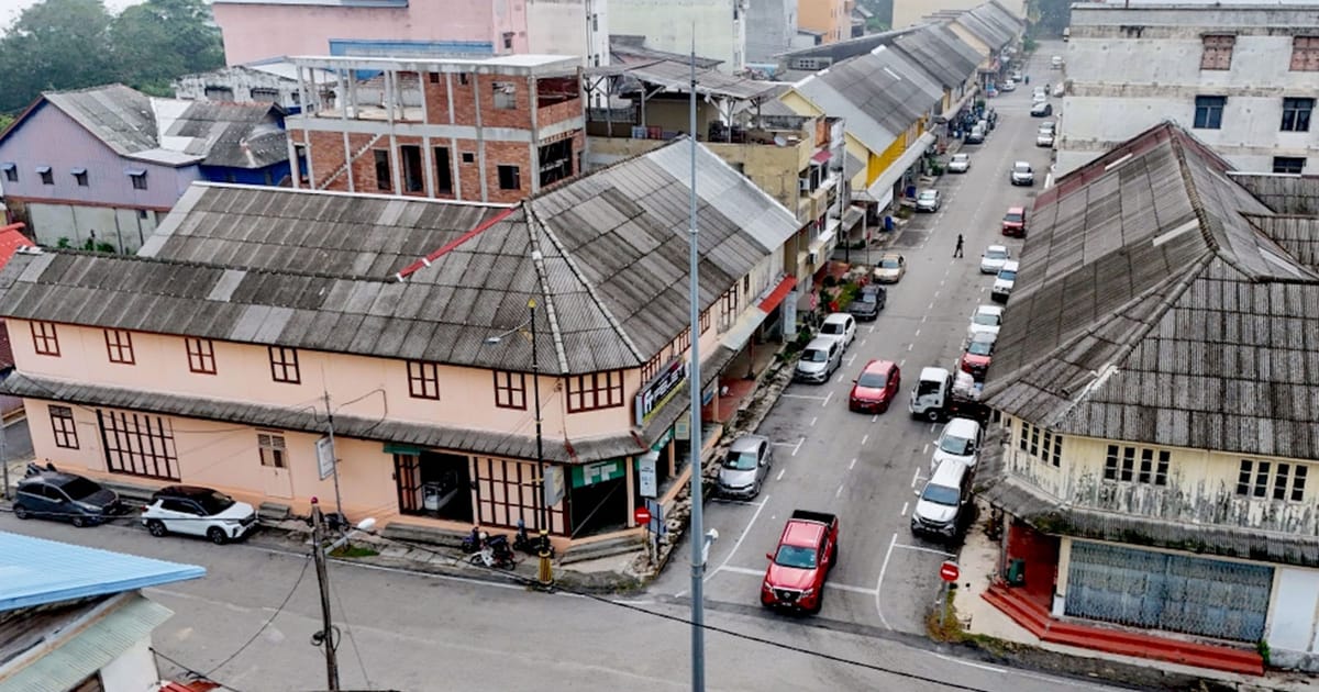 Kedai Kayu Kuala Dungun Terus Pegang Warisan Perdagangan Zaman Silam