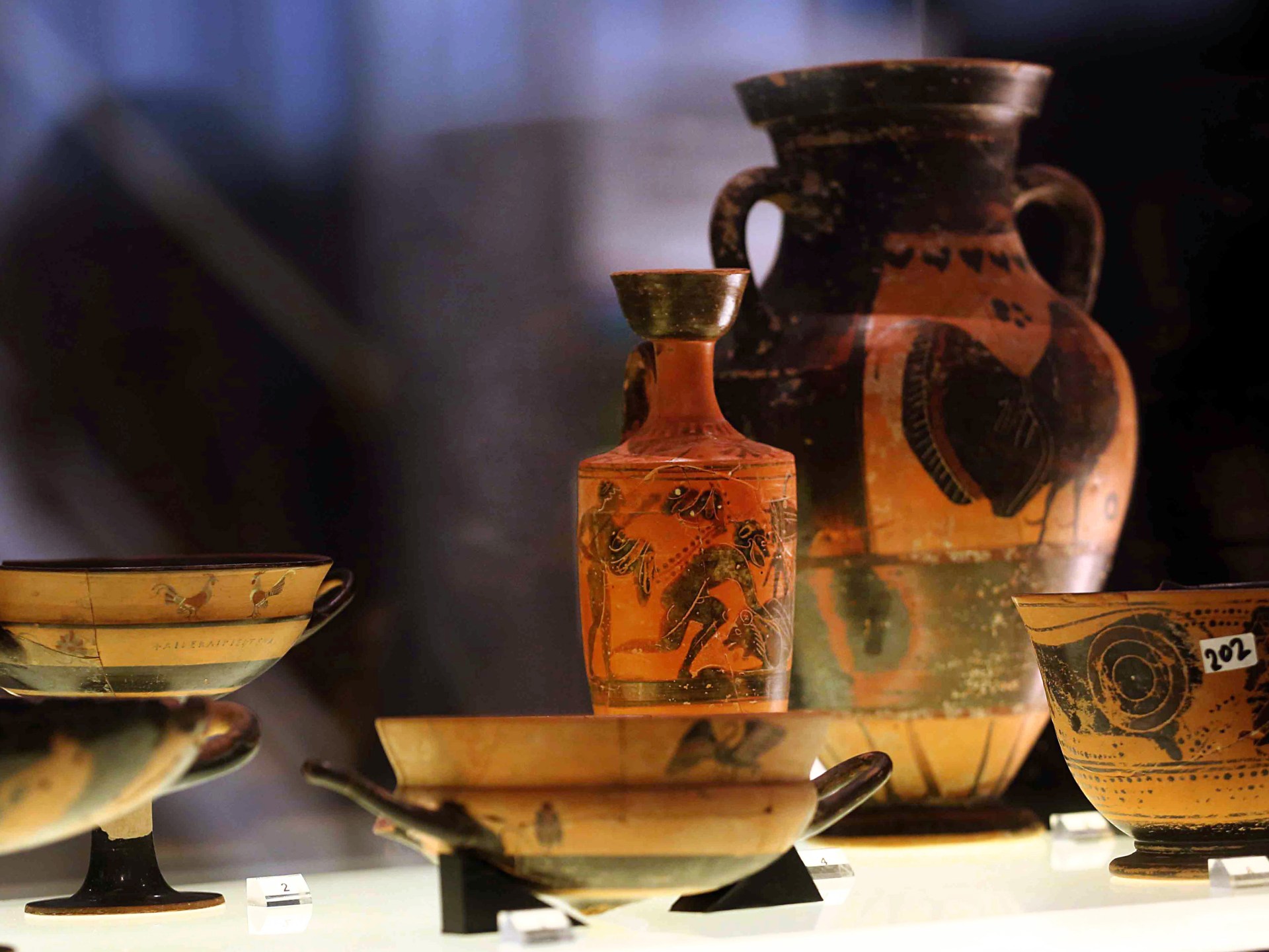 Israel returns 22 ancient artefacts to Greece in cultural gesture
