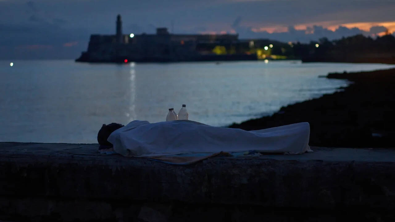 US alerts citizens to rising illness outbreak in Cuba as infrastructure crisis deepens