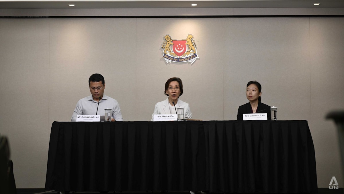 Singapore tackles prolonged haze with school plans, mask stockpiles