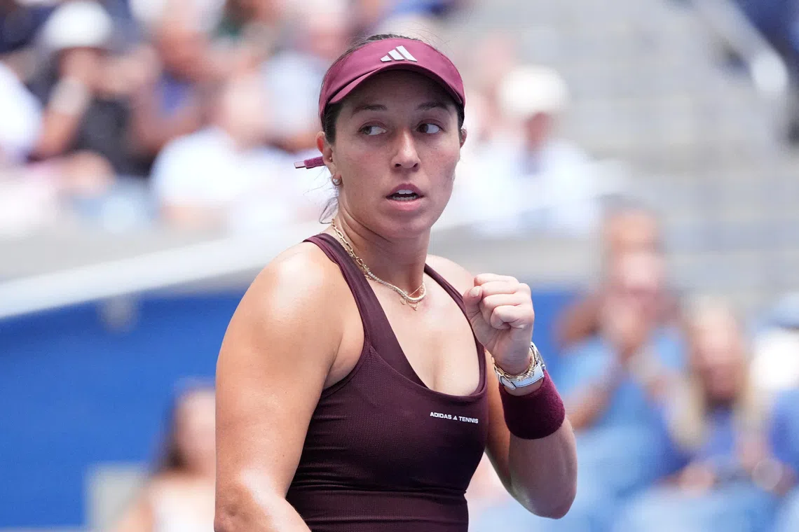 Pegula battles back to reach US Open fourth round