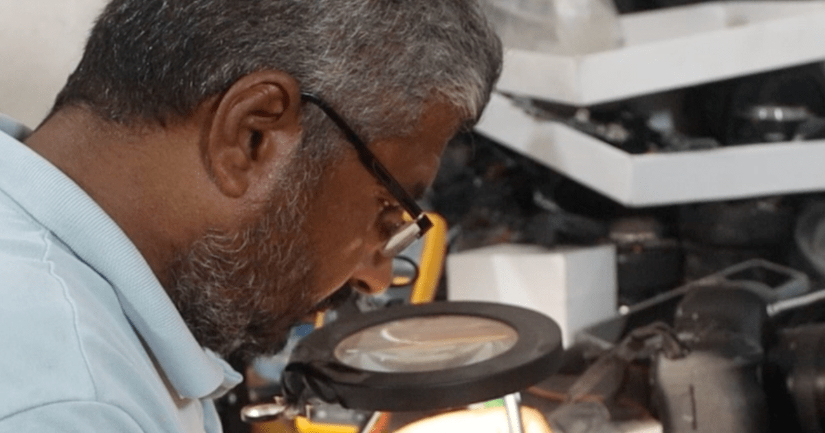 Gaza technician keeps press equipment operational amid conflict