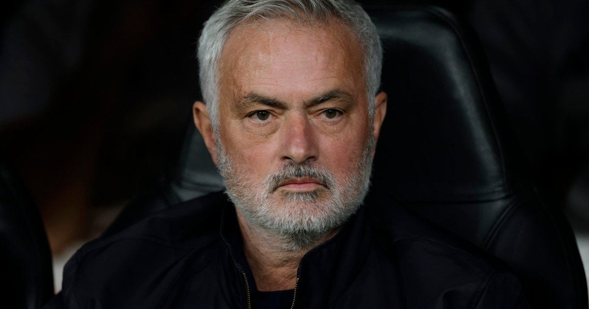 Mourinho faces Barcelona test as Spanish football's fiercest rivalry reignites