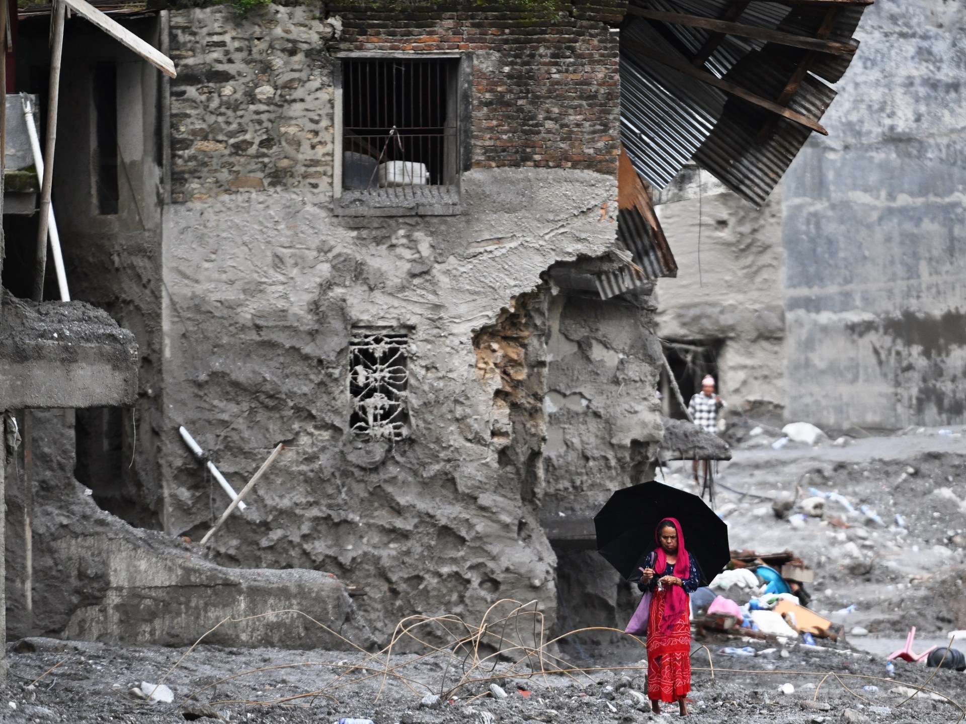 Flood Death Toll Exceeds 1,000 in China, Nepal as Rescues Continue