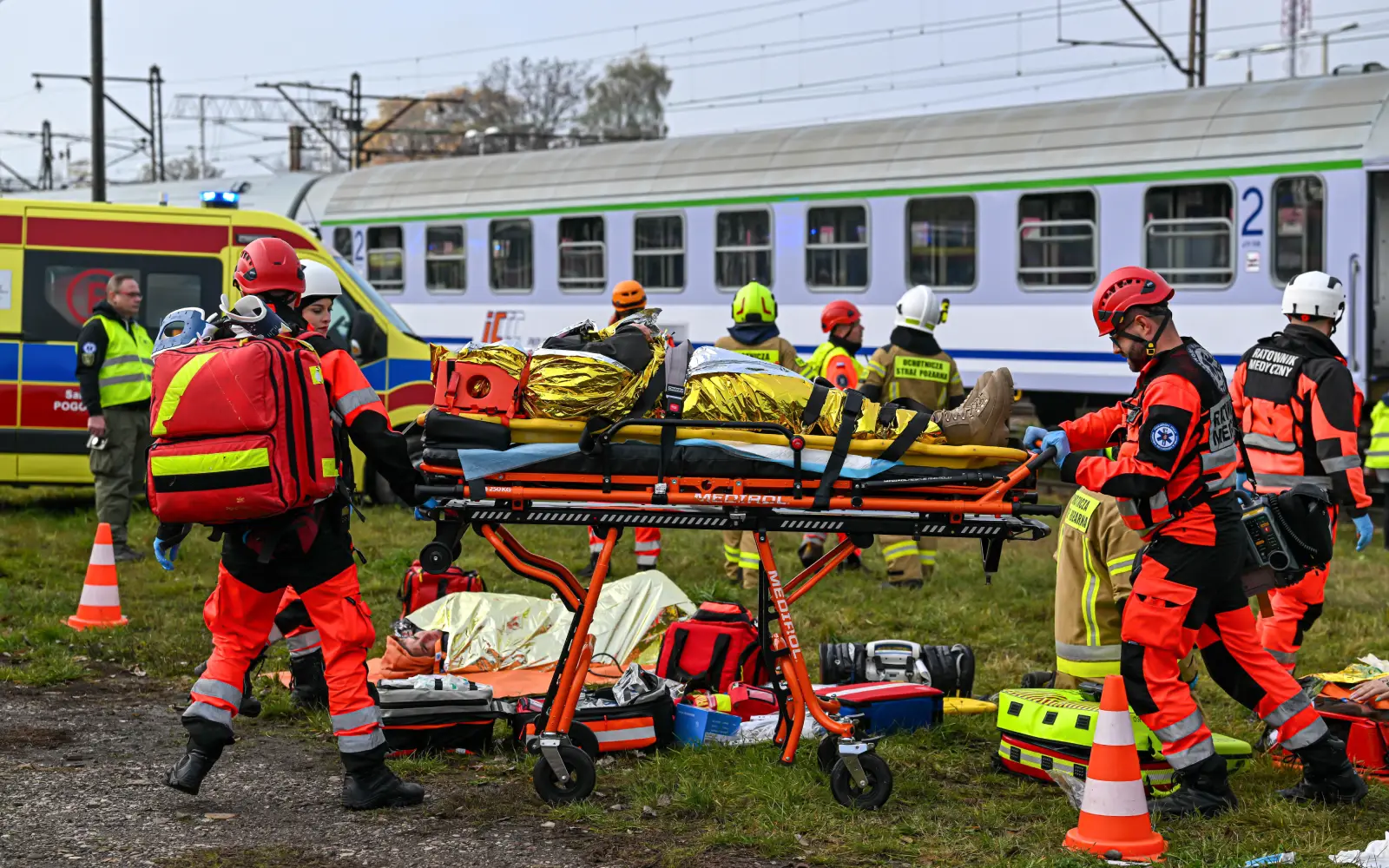 Sekurang-kurangnya 13 orang terbunuh dalam serangan Rusia ke atas stesen kereta api