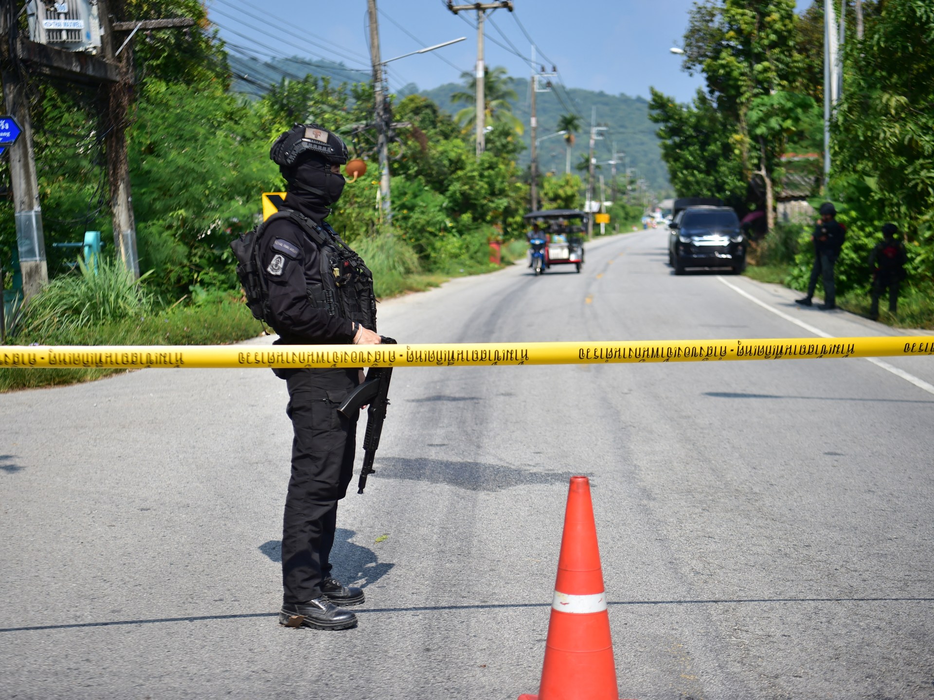 Wave of attacks in southern Thailand injures three, damages government offices
