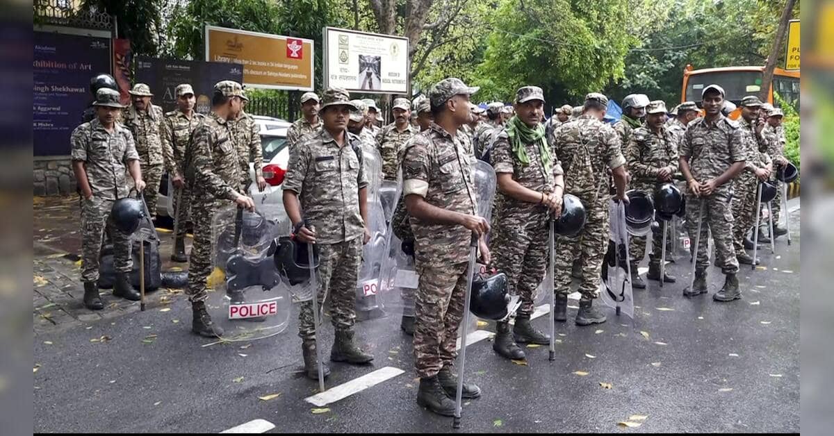 Delhi deploys security forces as opposition plans Supreme Court march
