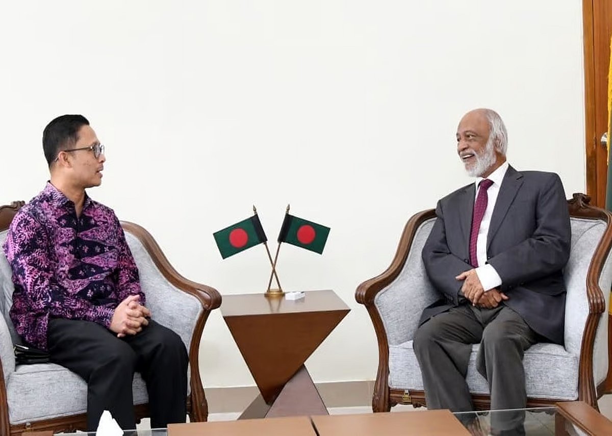 সেপ্টেম্বরে মালয়েশিয়ায় শ্রমিক পাঠানো পুনরায় শুরু হবে, দশ হাজার জন বিনামূল্যে যাবেন