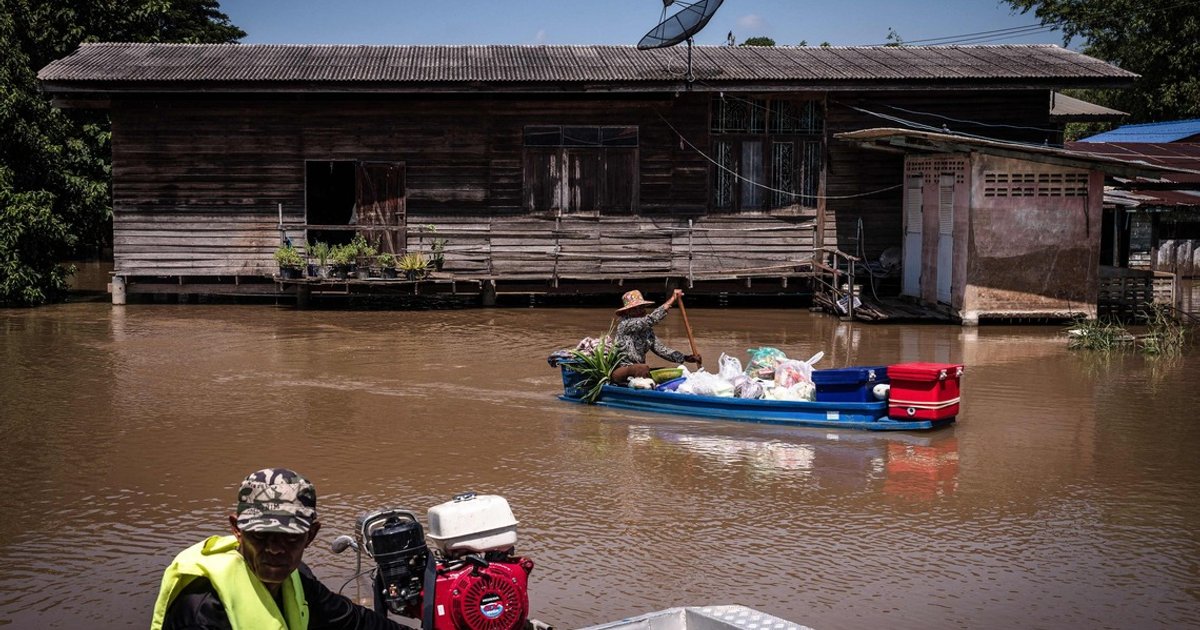 Thai villages sacrifice as Bangkok flood defences leave residents vulnerable
