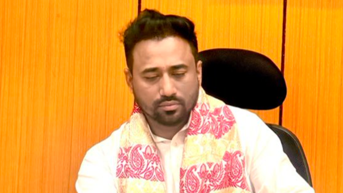 असम के गायक सिमंत शेखर ने भाजपा से दिया इस्तीफा