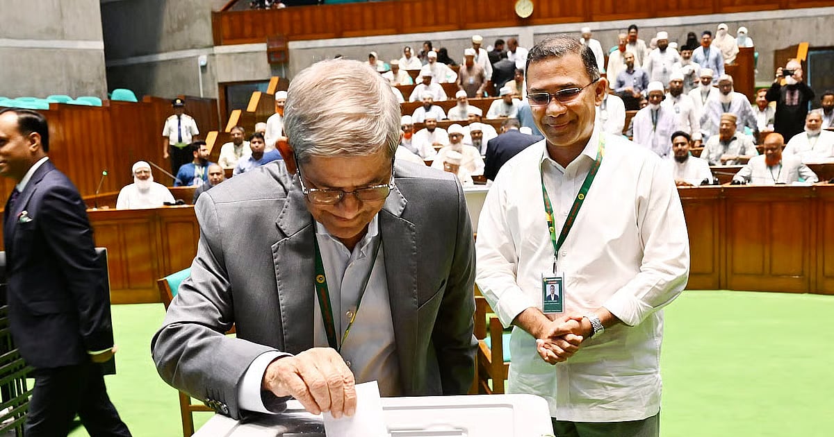 মির্জা ফখরুল বাংলাদেশের ২৩তম রাষ্ট্রপতি হিসেবে দায়িত্ব গ্রহণ করেন