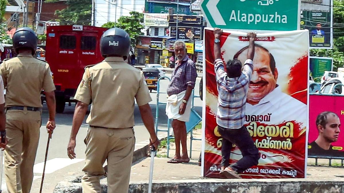 SFI activist expresses regret over removal of Kerala minister's poster