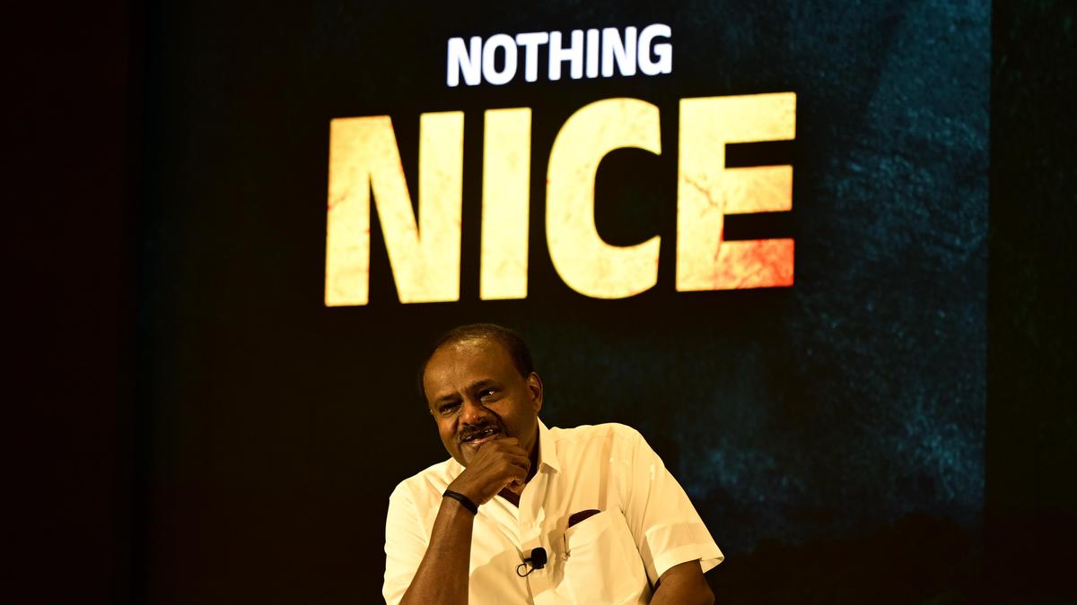 Kumaraswamy alleges illegal land acquisition by Shivakumar near Bengaluru